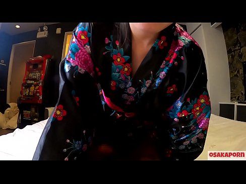 ❤️ Jong cosplay-meisie hou van seks tot orgasme met 'n spuit in 'n perdevrou en 'n blowjob. Asiatiese meisie met harige poes en pragtige tiete in tradisionele Japannese kostuum in amateurvideo wat masturbasie met fokspeelgoed wys. Sakura 3 OSAKAPORN. Porno vk by ons